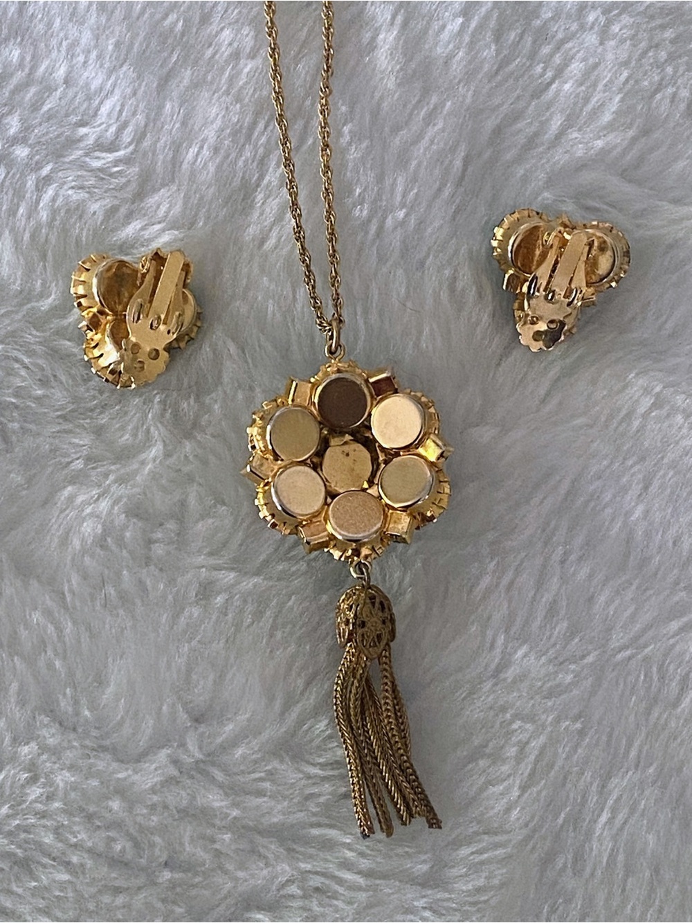 Vintage Gold-Tone Multicolor Rhinestone Pendant Necklace And Clip Earrings Set - Picture 7 of 12